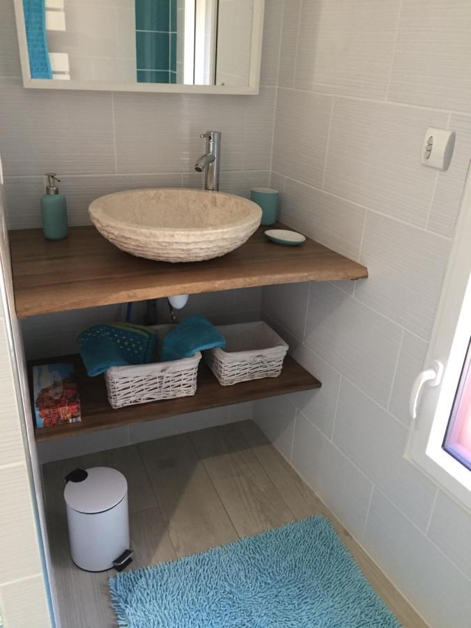 Gite De Gazelle Chambres D'Hote La Vacquerie-et-Saint-Martin-de-Castries ภายนอก รูปภาพ